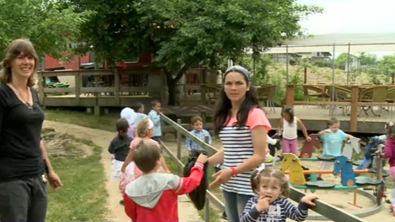 Au venit in excursie in Romania in 1993 si au ramas aici. Doua olandeze, implicate in proiecte pentru orfani  Imagine