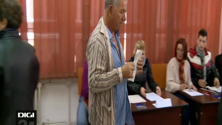 Au votat la spital. La Severin, sute de pacienti au mers la urna din unitatea medicala   Imagine