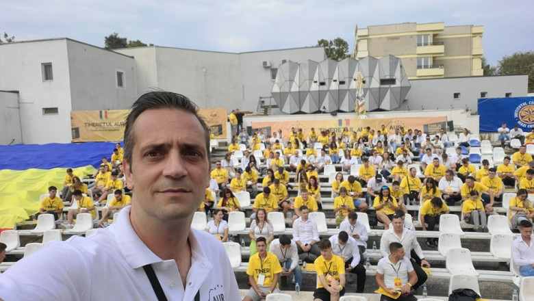 AUR anunta ca il exclude pe Bogdan Crefelean, sef de cabinet al unei deputate, acuzat ca a luat mita Imagine