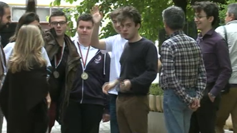 Aur pentru elevii romani la Balcaniada de matematica Imagine