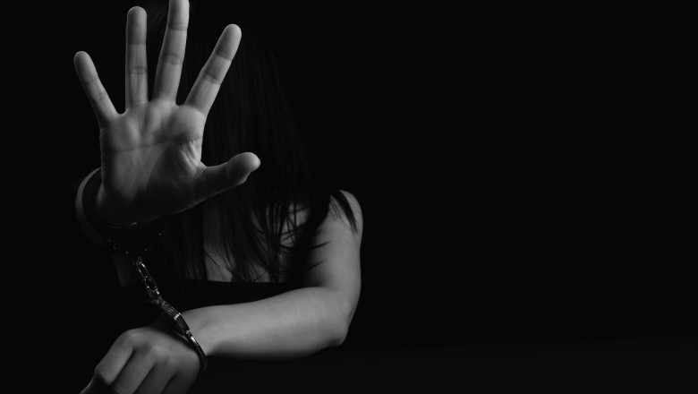 AUR s-a opus unui proiect care protejeaza victimele traficului de persoane. USR: Incercam sa facem mai usoara viata celor traficati Imagine