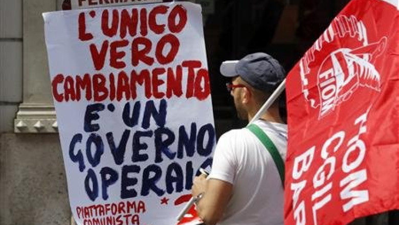 Austeritatea a scos italienii in strada. Zeci de mii de oameni au protestat la Roma fata de masurile guvernului Imagine