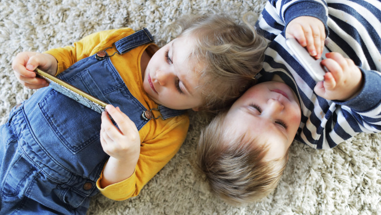 Autismul virtual, boala copilariei moderne. Legatura dintre expunerea copiilor la ecrane si dezvoltarea lor: „Impactul este dezastruos” Imagine