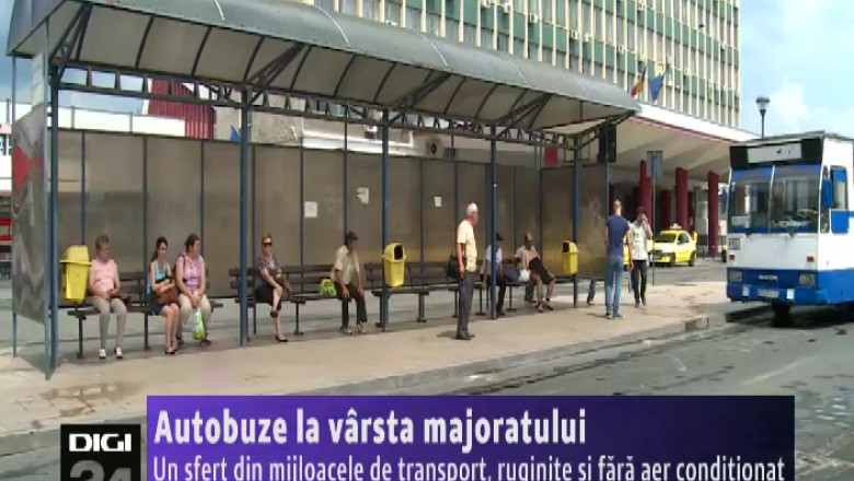 Autobuze la varsta majoratului. Un sfert din mijloacele de transport din Craiova sunt ruginite si nu au aer conditionat Imagine