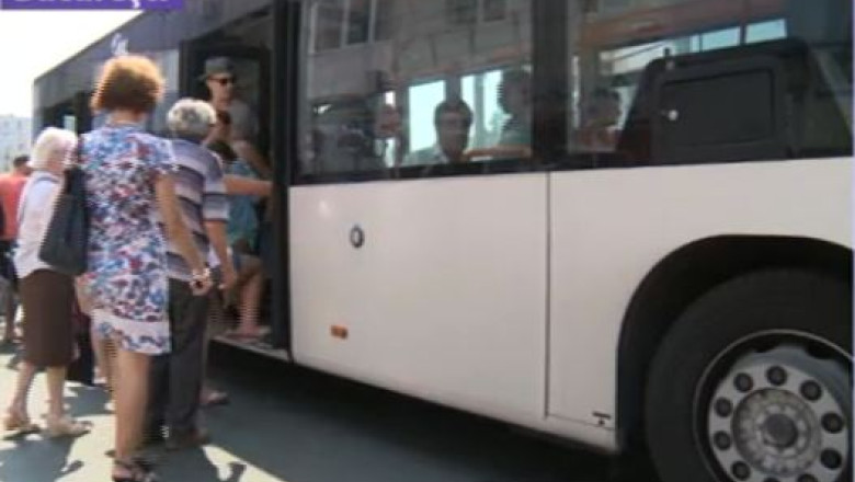 Autobuzele RATB, sauna pe roti. In Bucuresti, aproape 100 de persoane au lesinat din cauza caldurii Imagine