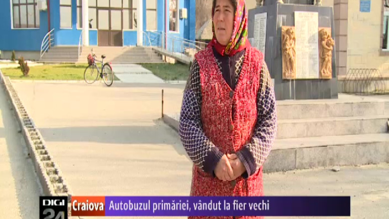 Autobuzul Primariei Lalosu din judetul Valcea, vandut la fier vechi Imagine