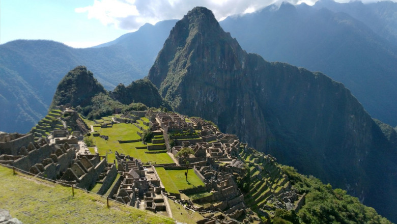 Autoritatile din Peru anunta sporirea masurilor de securitate la Machu Picchu, dupa ce o femeie ar fi imprastiat in aer cenusa umana Imagine