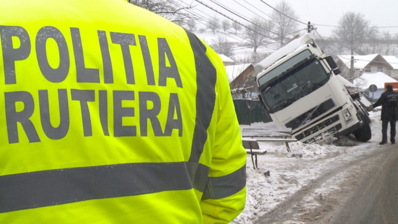 Autoritatile, luate prin surprindere de zapezi. La intrarea in Suceava, traficul a fost blocat vreme de o ora Imagine