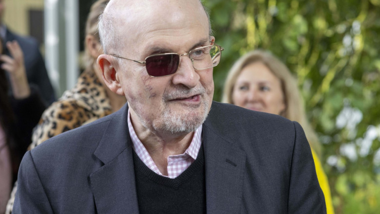 Autorul tentativei de omor asupra lui Salman Rushdie a fost condamnat la inchisoare. Ce pedeapsa a primit Imagine