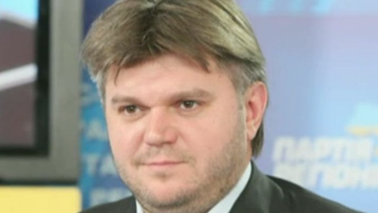 Averea din casa unui fost ministru ucrainean: 42 de kilograme de aur si 4,8 milioane de dolari, confiscate la Kiev Imagine