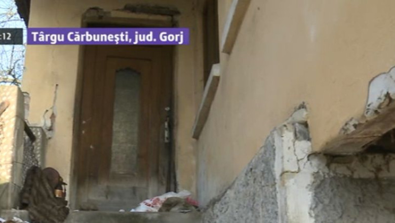 Averea din cocioaba. O femeie care a murit in saracie lucie avea ascunsi in casa 100.000 de lei Imagine