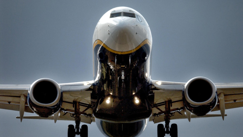 Avertisment din SUA: Avioane Boeing 737 de la cel putin 40 de companii aeriene ar avea componente ale carmei cu risc pentru siguranta Imagine