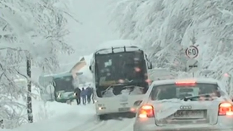 Avertisment MAE. Vreme rea in Balcani si in Italia Imagine