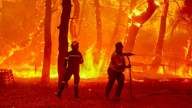 Avertizare de calatorie pentru Grecia: caldura extrema si risc de incendii Imagine