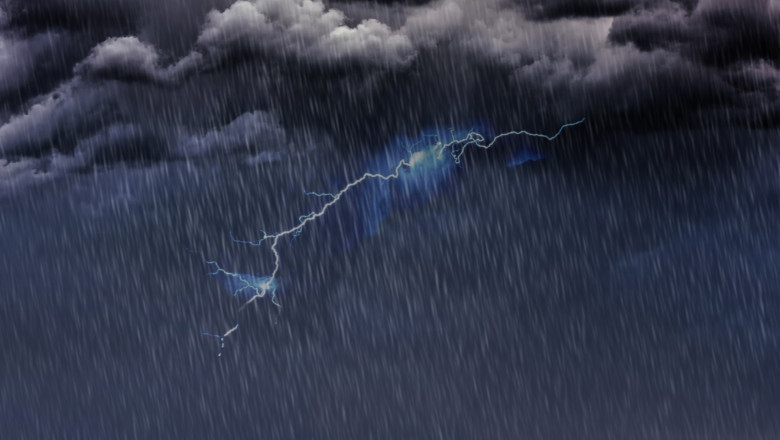 Avertizare meteo de vremea rea. Cod portocaliu si galben de furtuni si grindina in mai multe judete Imagine