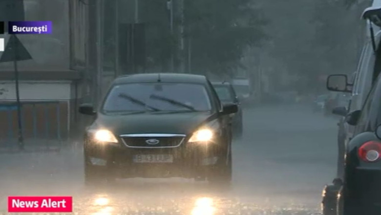 AVERTIZARE METEO. Furtuna in Bucuresti Imagine