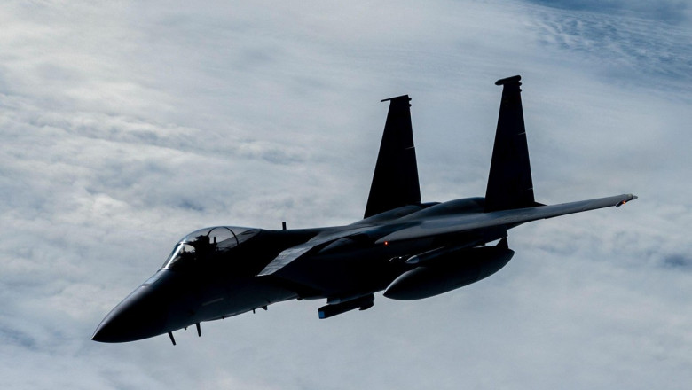 Avioane de lupta americane au interceptat avioane rusesti in apropiere de Alaska (NORAD) Imagine