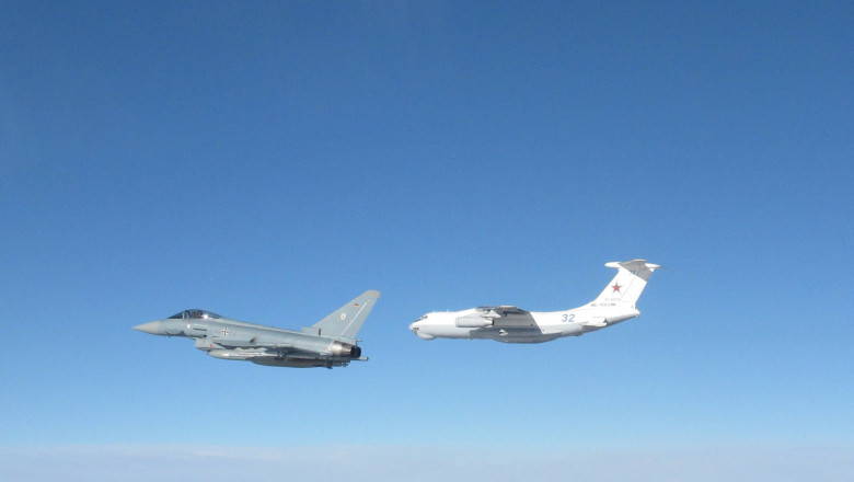 Avioane rusesti de lupta care zburau periculos de aproape de spatiul aerian al Estoniei au fost interceptate de aeronave NATO Imagine