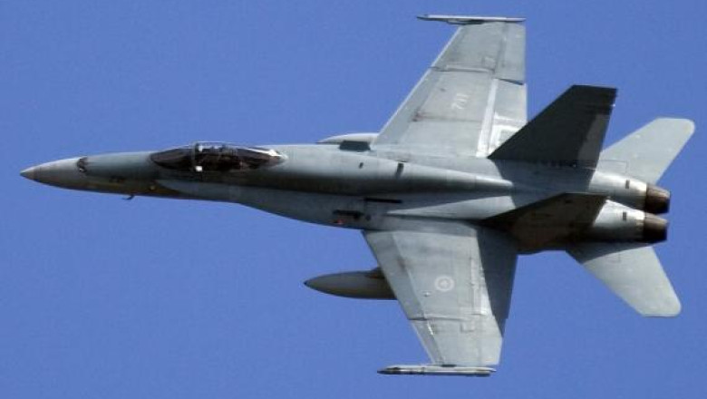 Avioanele F-18 au decolat din Canada, spre Romania Imagine