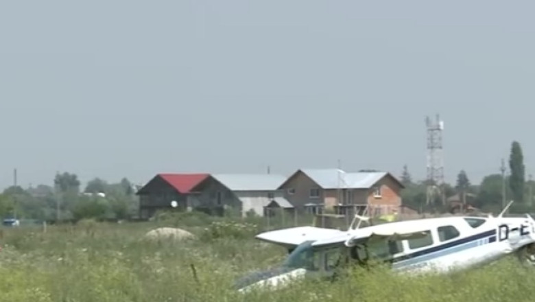 Avion prabusit la Targu-Mures Imagine
