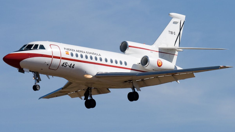 Avionul in care se afla premierul spaniol a aterizat de urgenta Imagine