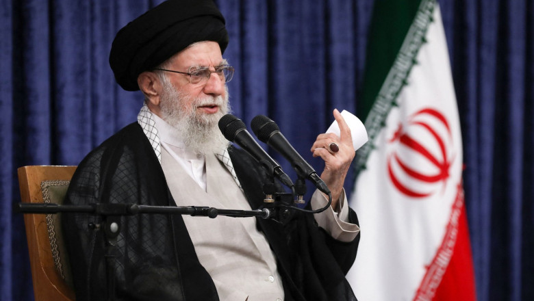 Ayatollahul Ali Khamenei acuza Israelul ca a folosit atacurile din iunie pentru a incerca rasturnarea regimul islamic Imagine