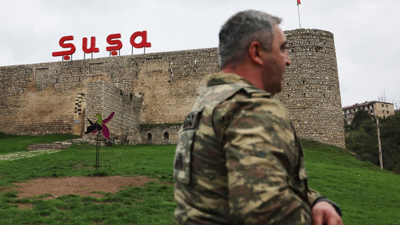 Azerbaidjanul anunta ca a inceput, „in stransa cooperare cu soldatii rusi”, „demilitarizarea” Karabah-ului Imagine