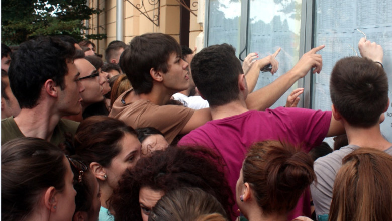 BAC 2014. Pe portalul edu.ro au aparut, duminica seara, primele rezultate partiale Imagine