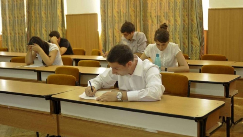 Bacalaureat 2013. Azi e proba obligatorie de profil. Candidatii au de ales intre matematica si istorie Imagine