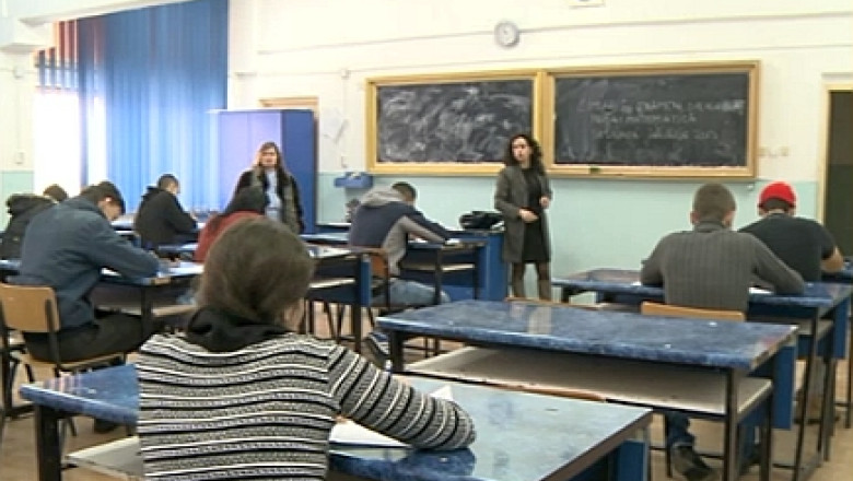 Bacalaureat 2014: Luni incep simularile de examene. In premiera, la testare iau parte si elevii de clasa a XI-a Imagine