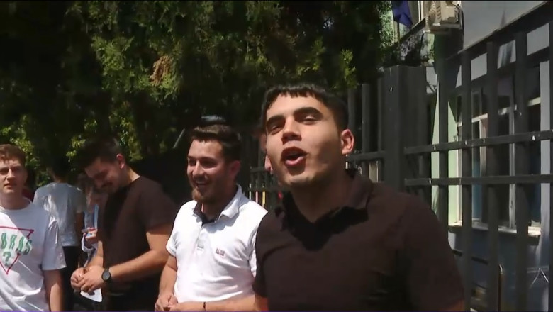 Bacalaureat 2022. Candidatii, surprinsi de subiectele la romana: „Cand am vazut ce-a picat acolo, m-am inchinat” Imagine
