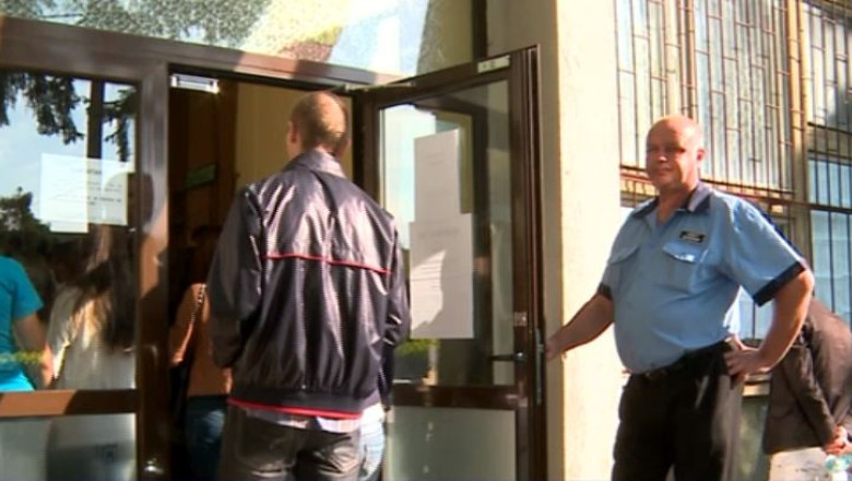 Bacalaureat cu dosare penale. V. Ponta: „Sa mearga la inchisoare” cei care vand subiecte Imagine