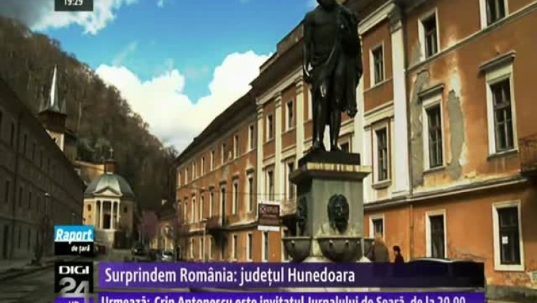 Baile Herculane, aglomeratie de Rusalii. Navala la o portie de munte si aer curat Imagine