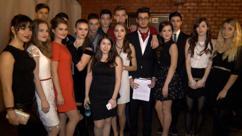 Balul Bobocilor in stil retro, la Colegiul “Emil Racovita” din Iasi, la 50 de ani de la infiintare Imagine