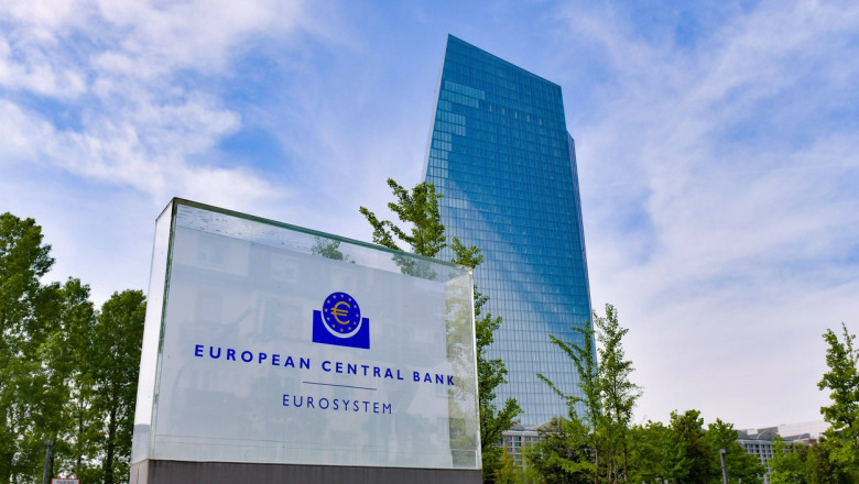 Banca Centrala Europeana avertizeaza Italia ca taxarea bancilor va slabi economia tarii Imagine