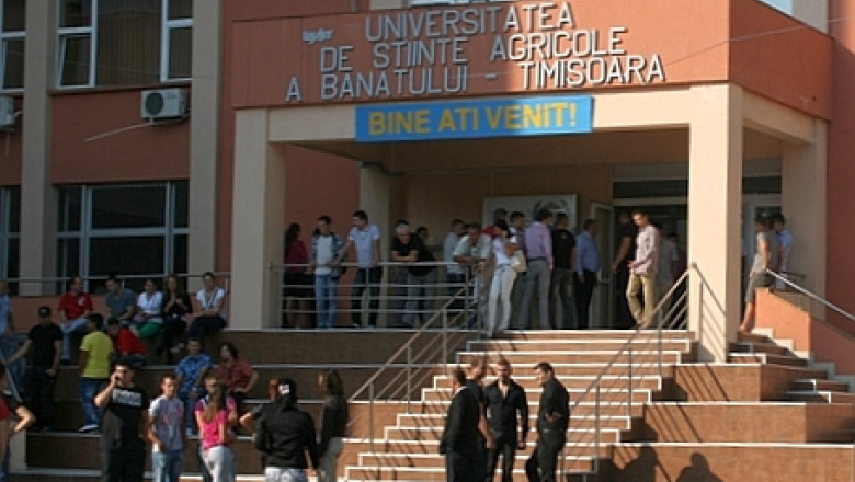 Bani pentru promovarea examenelor: Trei profesori de la USAMBV Timisoara, retinuti pentru luare de mita Imagine