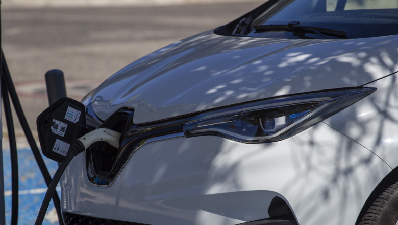 Banii inapoi pe masina pentru clientii care divorteaza. Ce constructor ramburseaza suma pe autoturism Imagine