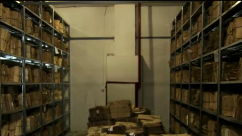 Banii Romaniei, in conturile Securitatii. 120 de ofiteri aveau pe mana tot comertul exterior al tarii Imagine