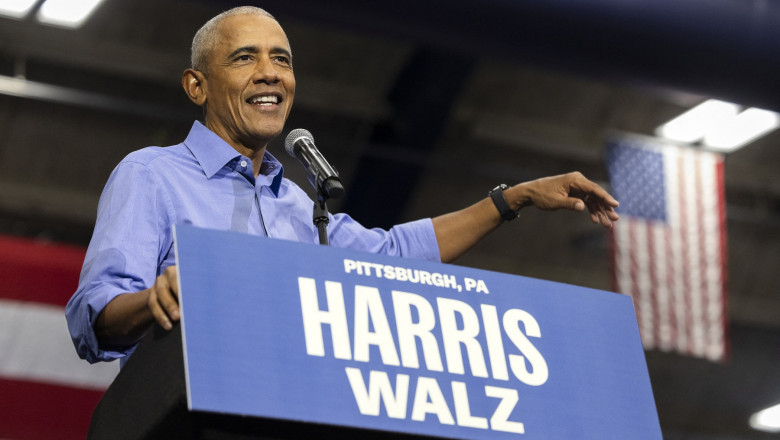 Barack Obama a cantat rap la un miting de sustinere a Kamalei Harris Imagine