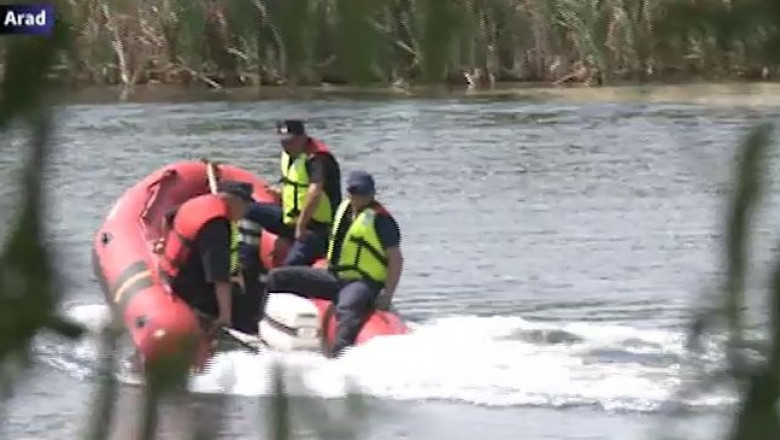 Barbat cazut in lac, cautat de 24 de ore Imagine