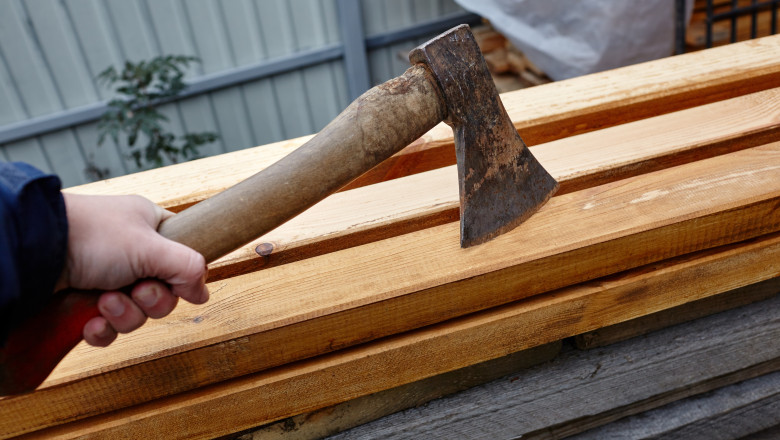 Barbat din Cluj, pus sub control judiciar dupa ce a instigat la violenta pe TikTok: „Iesiti in strada, frate, cu topoare, furci, coase” Imagine