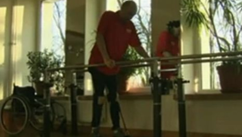 Barbat paralizat, vindecat prin operatie. Pacientului i s-au transplantat in coloana celule din sistemul olfactiv Imagine