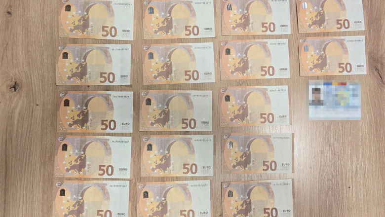 Barbat prins cu bani falsi pe Aeroportul Henri Coanda. Ce voia sa faca cu sutele de euro Imagine