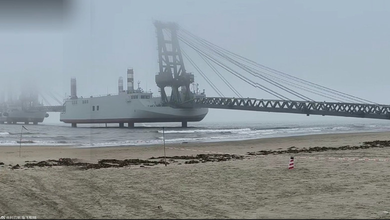 Barje de invazie si dispozitive performante de taiere a cablurilor submarine. Noua tehnologie marina a Chinei ii sperie pe specialisti Imagine