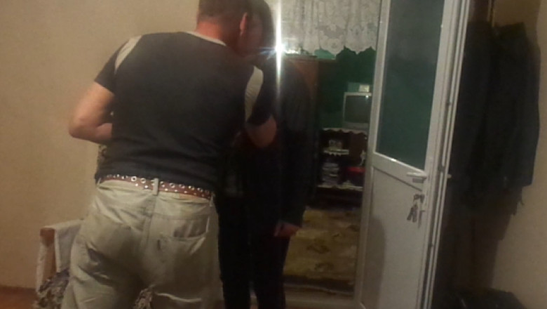 BARLAD. Copii care si-au filmat tatal cand ii maltrateaza. Politistii au cerut retinerea lui, procurorii l-au lasat sa plece acasa Imagine