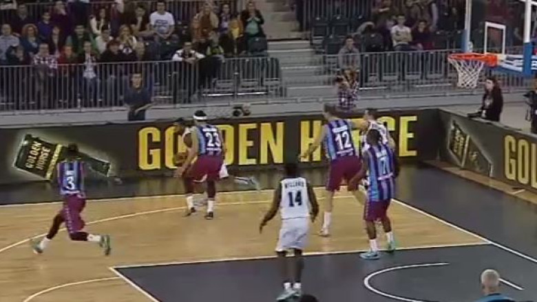 Baschet. A treia incercare pentru "U" BT Imagine