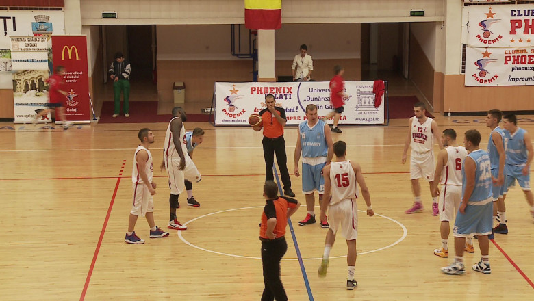 BASCHET. Baietii de la Phoenix, lideri in Liga I Imagine