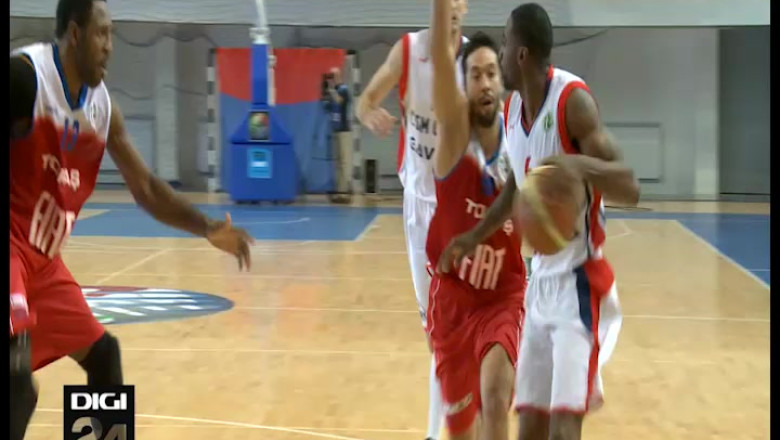 BASCHET. Bursa le-a luat toate punctele. CSM-Universitatea - Tofas Bursa 69-77 Imagine