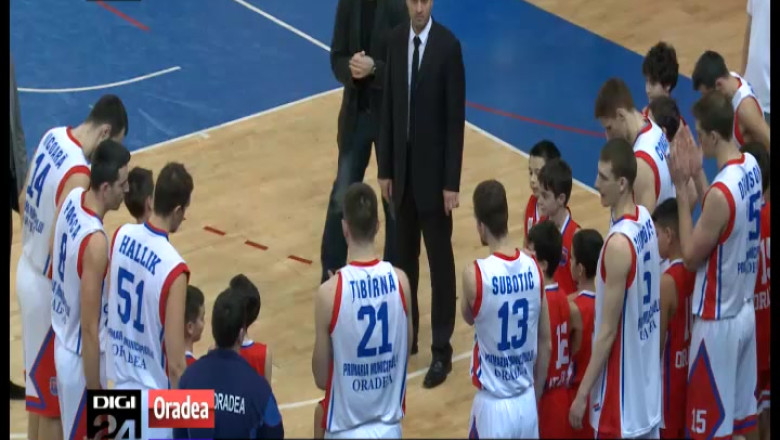 BASCHET. CSM Oradea a invins BCM U Pitesti cu 72-66 si a urcat pe primul loc Imagine