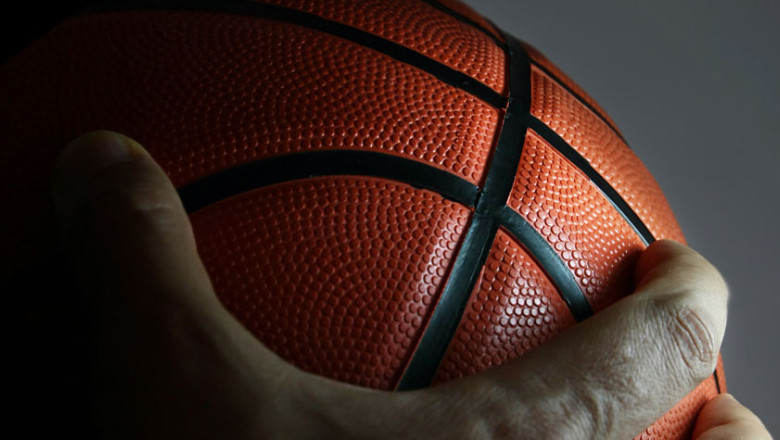 BASCHET. CSM Oradea a ratat organizarea Cupei. Oradenii vor intalni BCM U Pitesti in semifinale Imagine